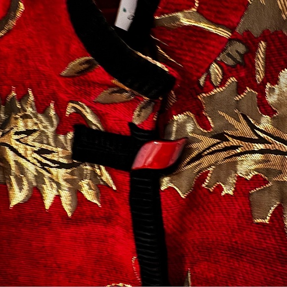 Rare Find! YA-DA Red & Gold Brocade Jacket Velvet Trim Toggle Coat 44 (L/XL) - Picture 9 of 10